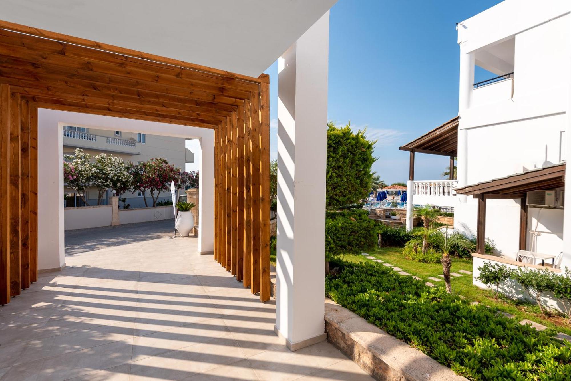 Elvita Beach Hotel Киотари Экстерьер фото